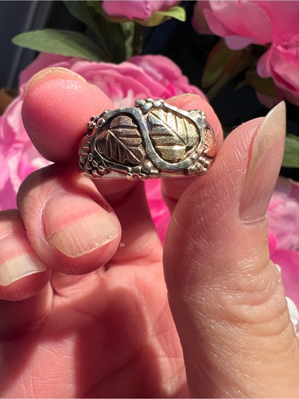 Two-Tone Leaf Band Ring in Silver -on hold
